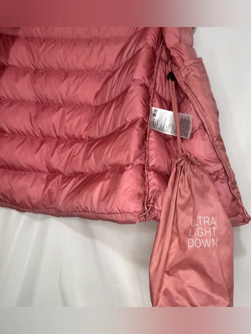 UNIQLO Ultra Light Down Vest Size M - Picture 4 of 7